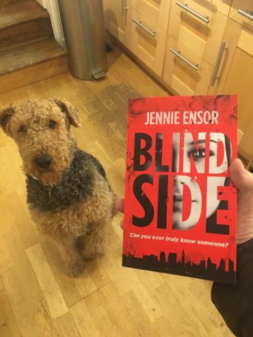 hoagy-wants-to-read-it-too-with-pb-of-bs